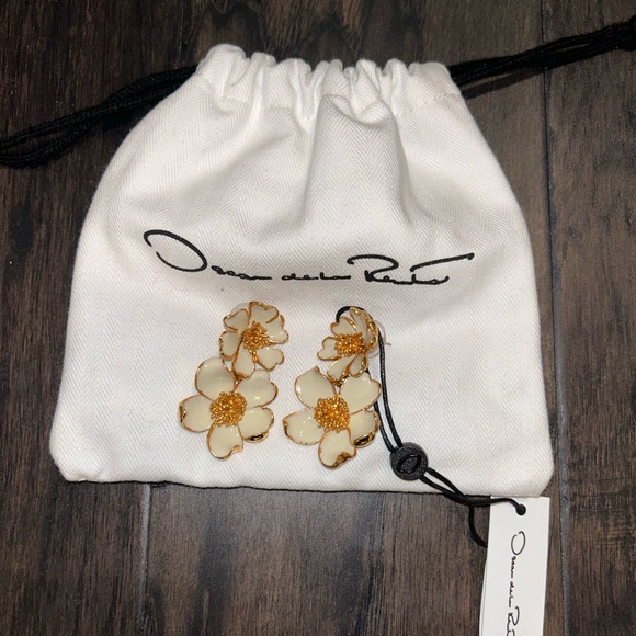 Oscar de la Renta Earrings - Picture 1 of 4